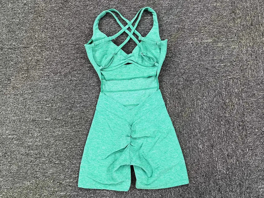 Adjustable double straps Open back  V shape back design Scrunch butt No front seam Flatlock Inseam  Removable pads BODYSUIT