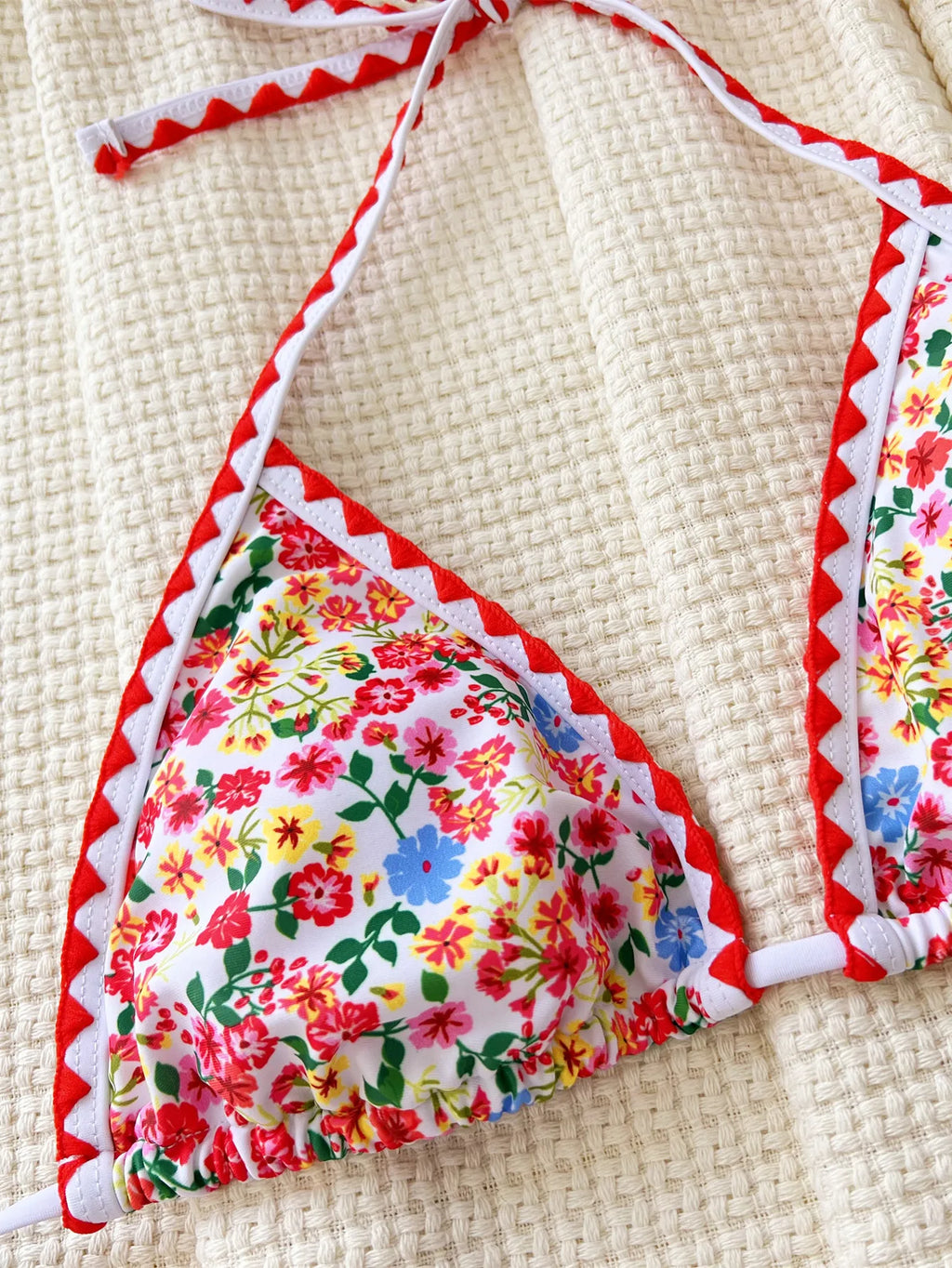 Sexy Red Floral Print Bikinis Sets Two Pieces Halter Triangle Swimwear Bohemian Swimsuit Women Biquini Thong Bathing Suits