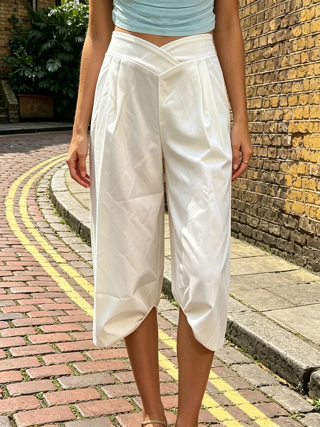 Summer Women Cargo Capri Pants Elastic Waist Cuffs Cropped Trousers with Side Pockets Fashion Casual Loose Fit Pants Streetwear
