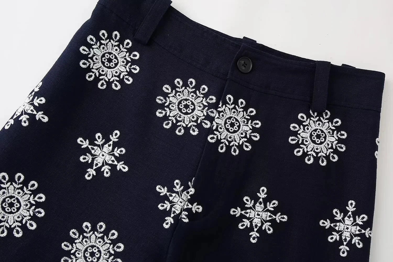 Foridol Floral Embroidery Cropped Pants Women Summer Casual Zip Navy Blue Fashion Female Pants Pantalones 2025 Mujer