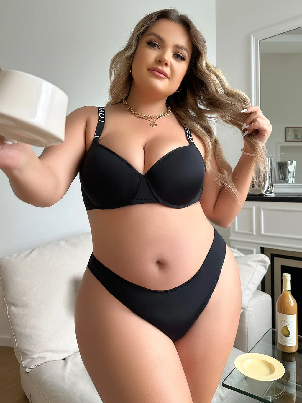 Women's Black Plus Size Lingerie Set Wraps a Lifting Bra Suitable For Voluptuous and Sexy Women With Large Sizes 90D-110D B2355