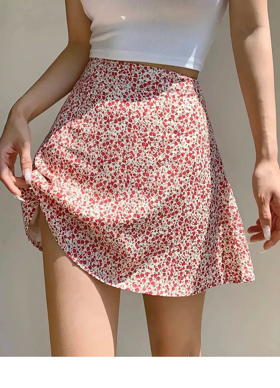2026 Summer New Retro Vacation Style Small Floral Half Skirt High Waisted Wrap Buttocks Elegant Sweet Slim Short Skirt 06AH