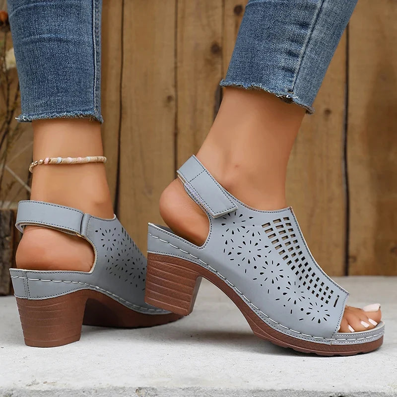 Retro Hollow Out Thick Heeled Sandals for Woman Summer Lightweight High Heels Sandals Women Plus Size Outdoor Platform Sandles