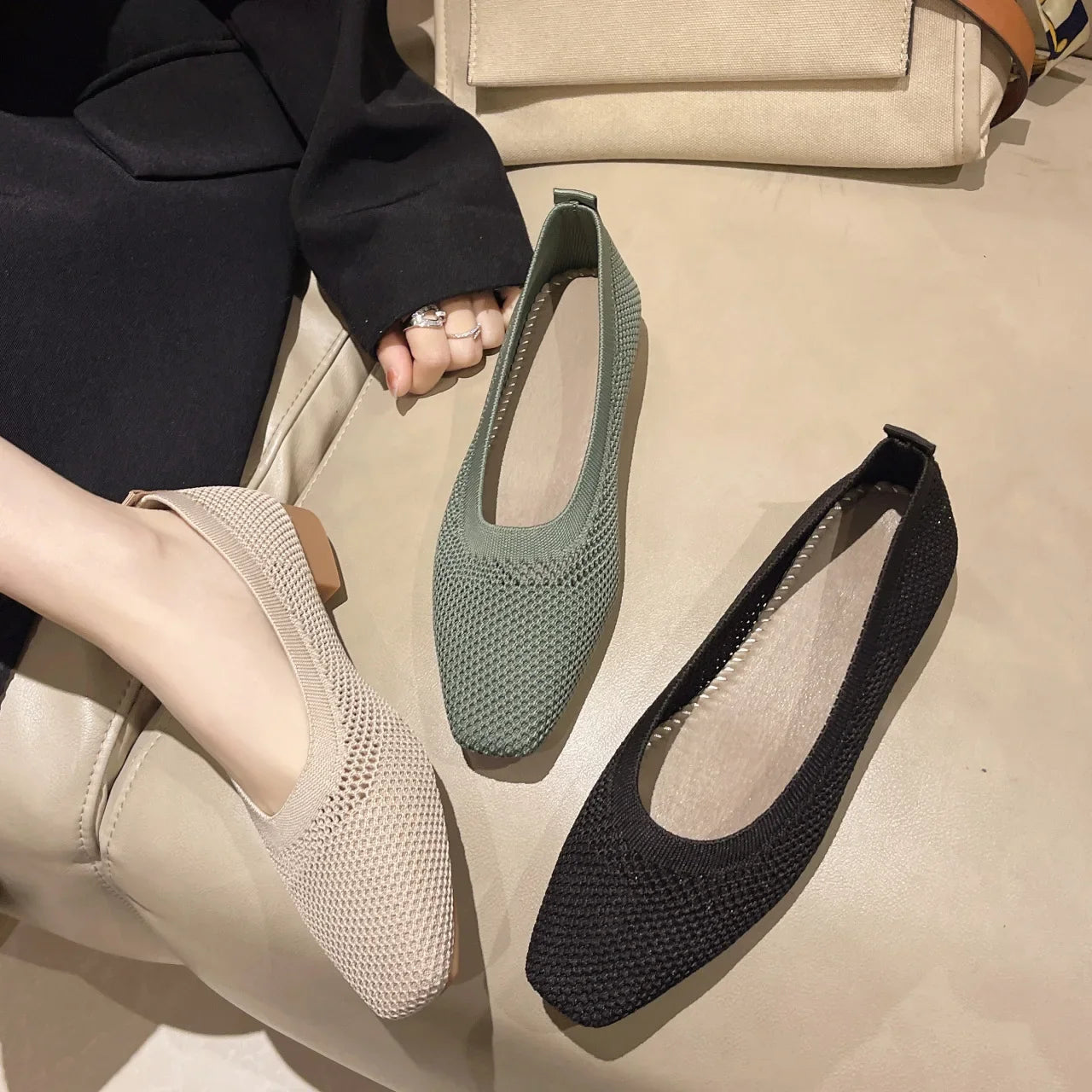 Breathable Mesh Fashion Flats For Women Spring Summer Flat Shoes Square Toe Slip-on Loafers Soft Sole Girls Daily Walking Shoes