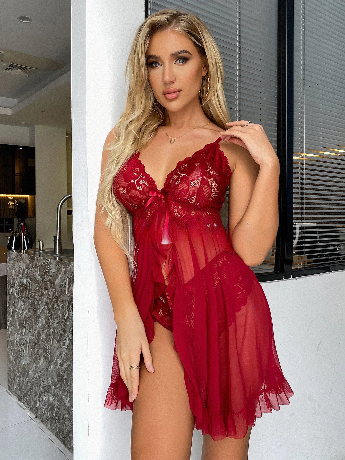 Toucheart Contrast Lace Nightgown Deep V Backless Bow Slip Dress Women Sexy See-Through Slit Lace Pajama 2-Piece Set With Thong