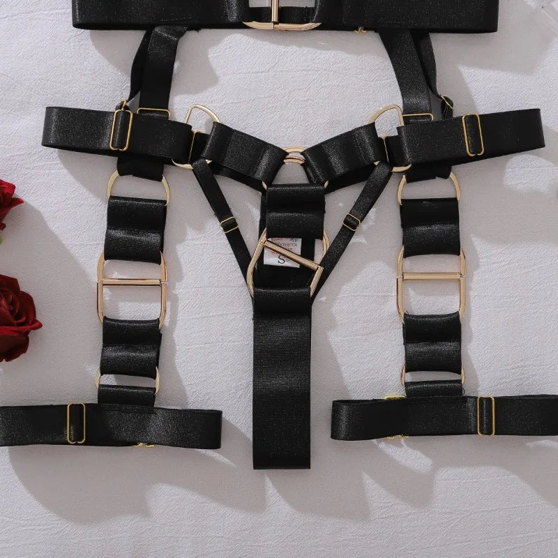 Toucheart Erotic Lingerie Stylish Metal Buckledecoration Personalized Bundled Steelring Push-up See-through Split Underwear Set