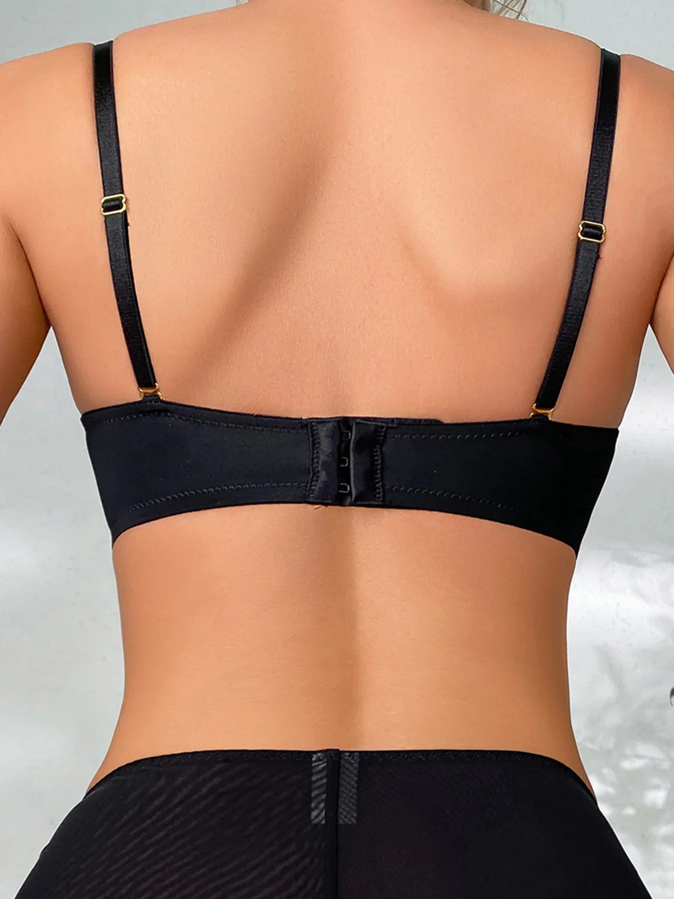 Smooth push-up soft underwire bra 1/2 cup side pull-in bra with rounded single bra