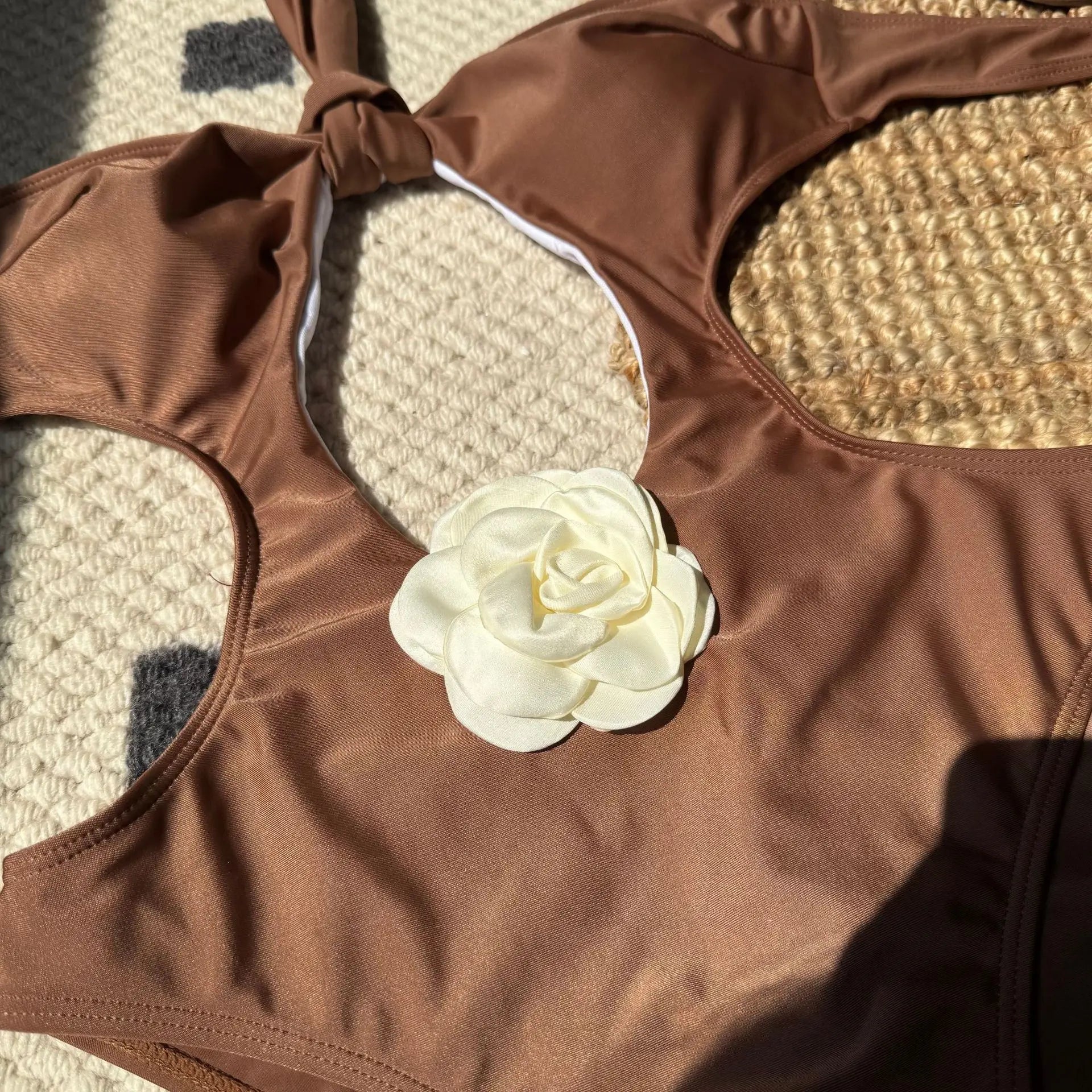 2025 New Color-Block Floral Pattern Trim One-Piece Slim Tie Hollow Out Swimsuit Sexy Backless Bathing Suit Trajes De Baño