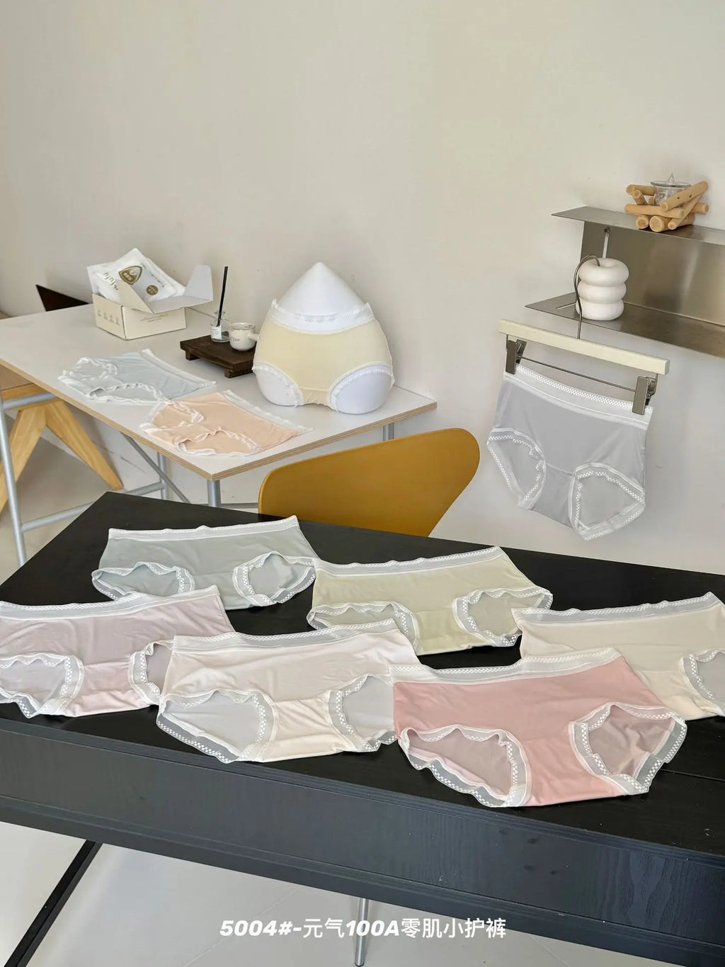 Zero-feel comfortable, breathable and lightweight women's mid-waist underwear