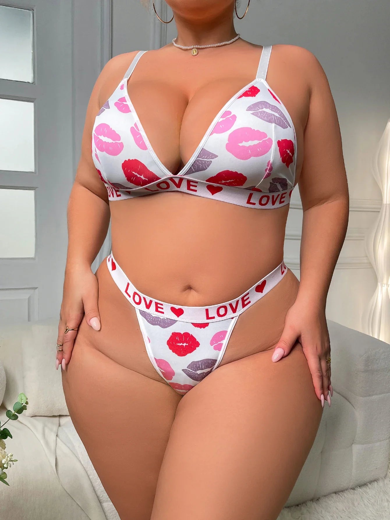 Women's Sexy Lips Print Lingerie Set, French Triangle Cup Bralette & Thong, Plus Size Supportive Side-Smoothing Underwear