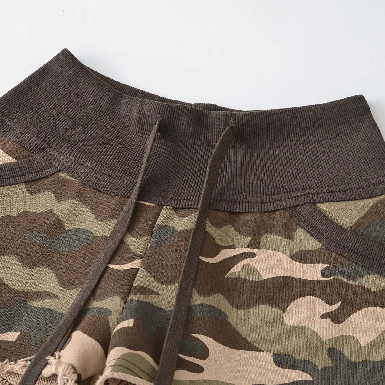 New American Style Camouflage Shorts Washed Frayed Drawstring Elastic Waist Patchwork Sexy Bodycon Hot Pants Shorts Elegant IHOH