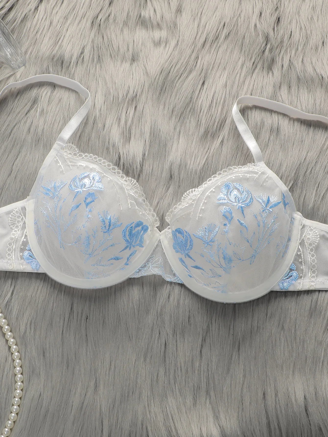 Ladies' New Sexy Thin Version With Steel Rim 3/4 Cup Knitted White Lifting And Gathering Two-Piece Set MR2562