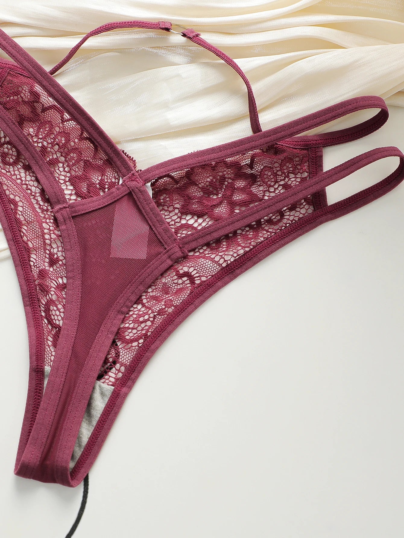 3pcs fashionable multi-color lace thong sexy Lingerie lightweight and easy to clean women's underwear C937
