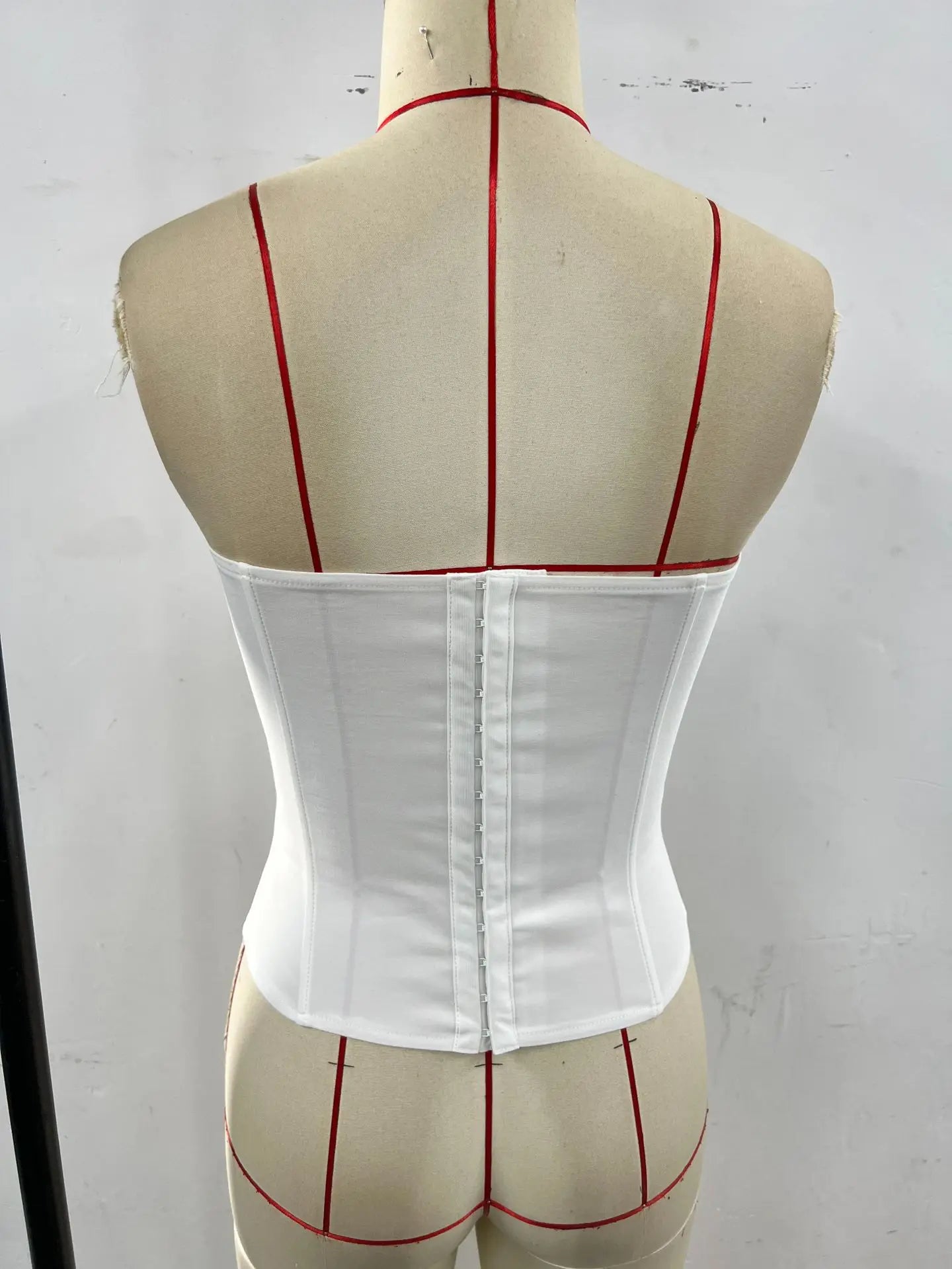 Spring Summer Women's Tank Top 2026 New Sexy Strapless Crop Top Fashion American Style Fishbone Corset Lady Night Club Camisole
