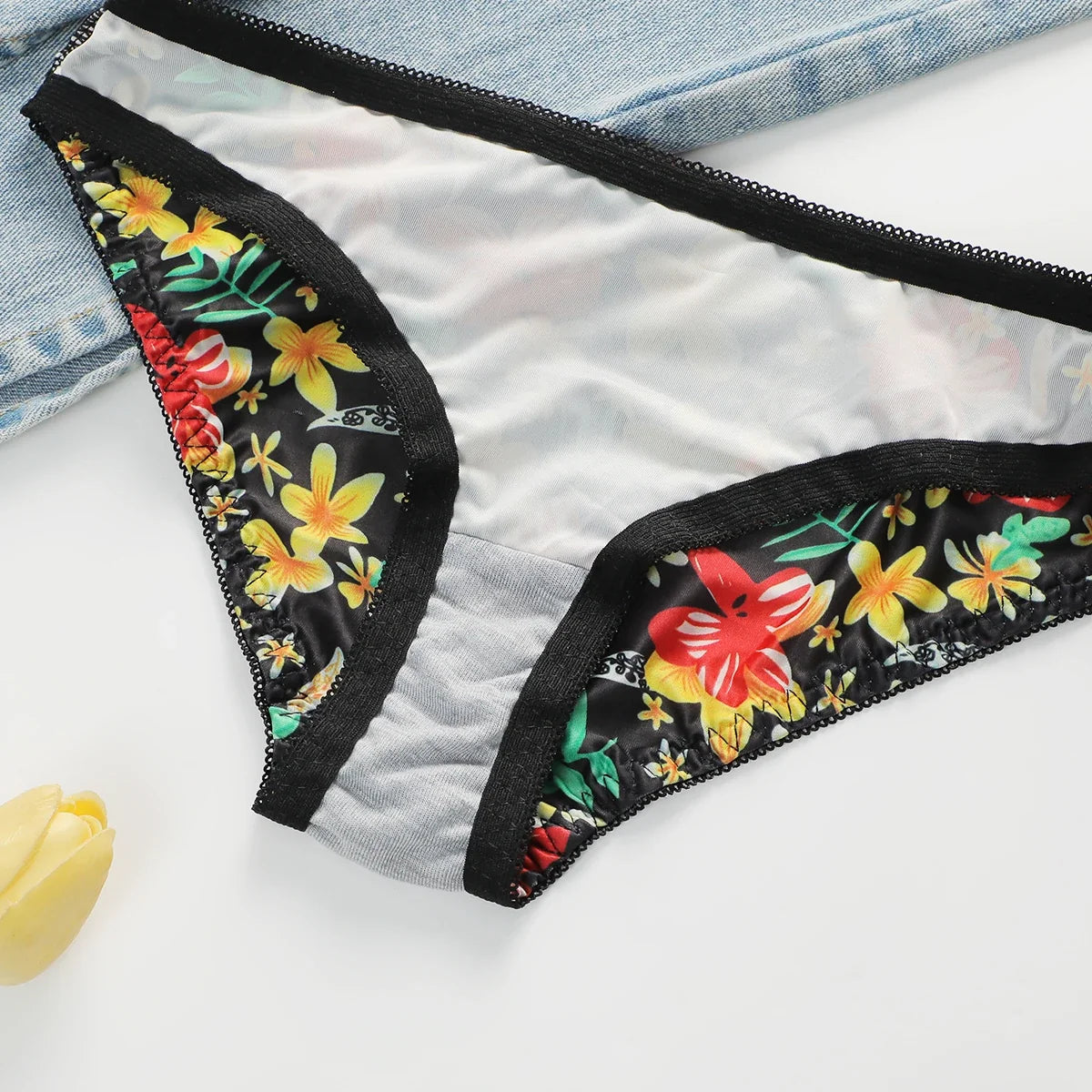 Women's Sexy Embroidered Flower Underwear Set with Steel Hoop Gather Push Up Comfortable Close fitting Bra Set J0124