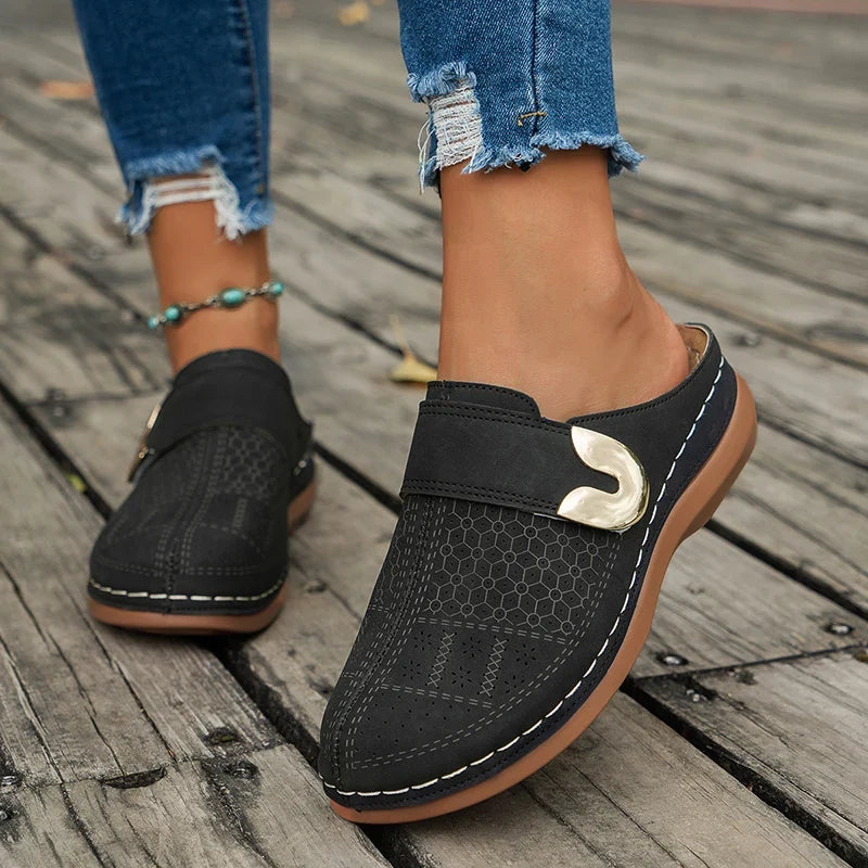 Closed Toe Med Heels Slippers Women Fashion Buckle Wedge Heel Sandals Woman 2025 Summer Lightweight Casual Non-Slip Beach Shoes