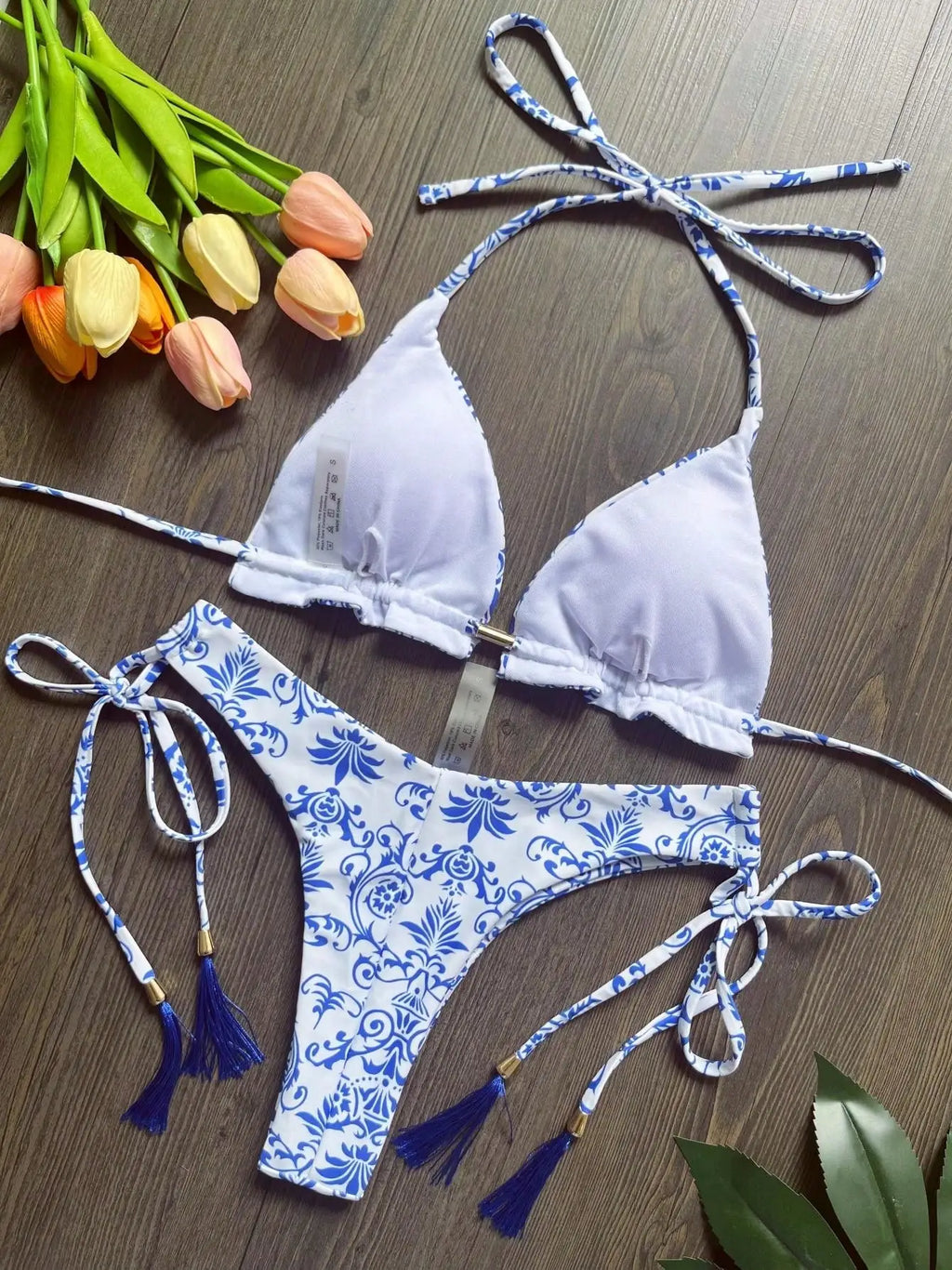 2026 New Women's Swimsuit Neck Hanging Bikini Set Split Beach Swimsuit 2-piece Set with Tassel Decoration