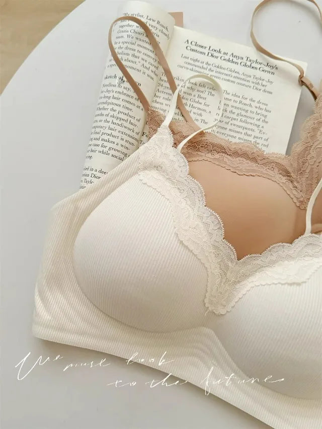 Comic Chest Bra No Underwire European Thin Straps Summer Women Lace Gathering Push Up Seamless Bras Japanese Style Natural Look