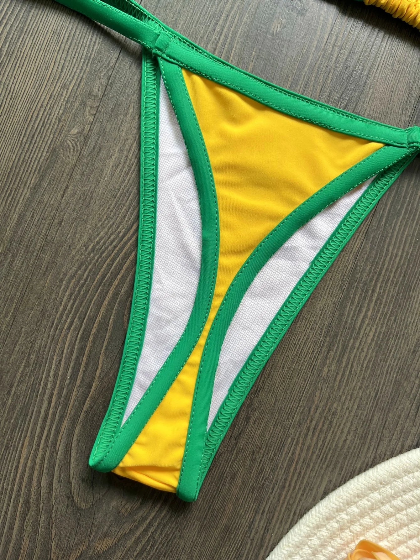 Solid color sexy embroidered Brazilian flag bikini set, women's swimsuit 2-piece set, summer beach bikini