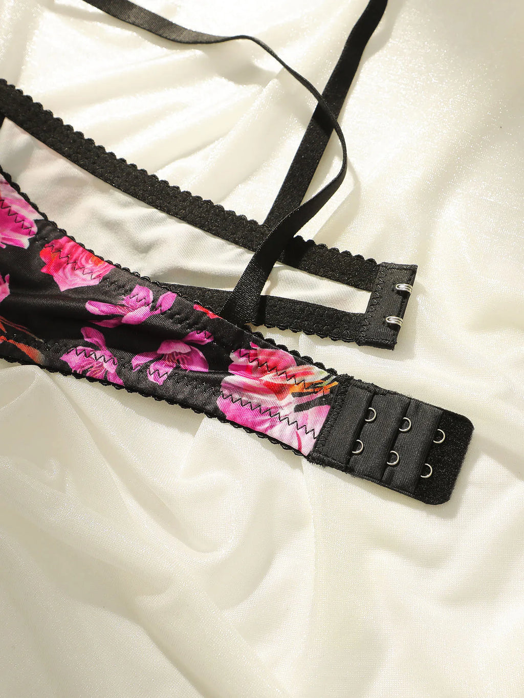 3 pieces of ultra-thin lace sexy lingerie paired with printed bikini with adjustable shoulder straps for a fun outfit A3100