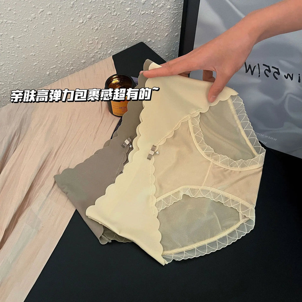 WOMEN Lace underwear, seamless, comfortable, high-elastic, hip-covering briefs, breathable mulberry silk, antibacterial crotch