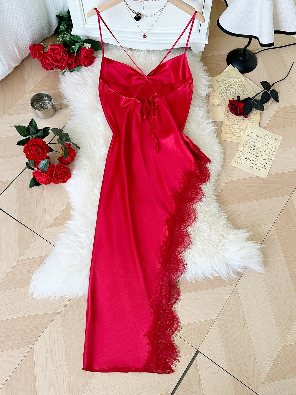 Sexy Lace Patchwork Pajamas Comfortable And Casual Long And Comfortable Women's Nightgown