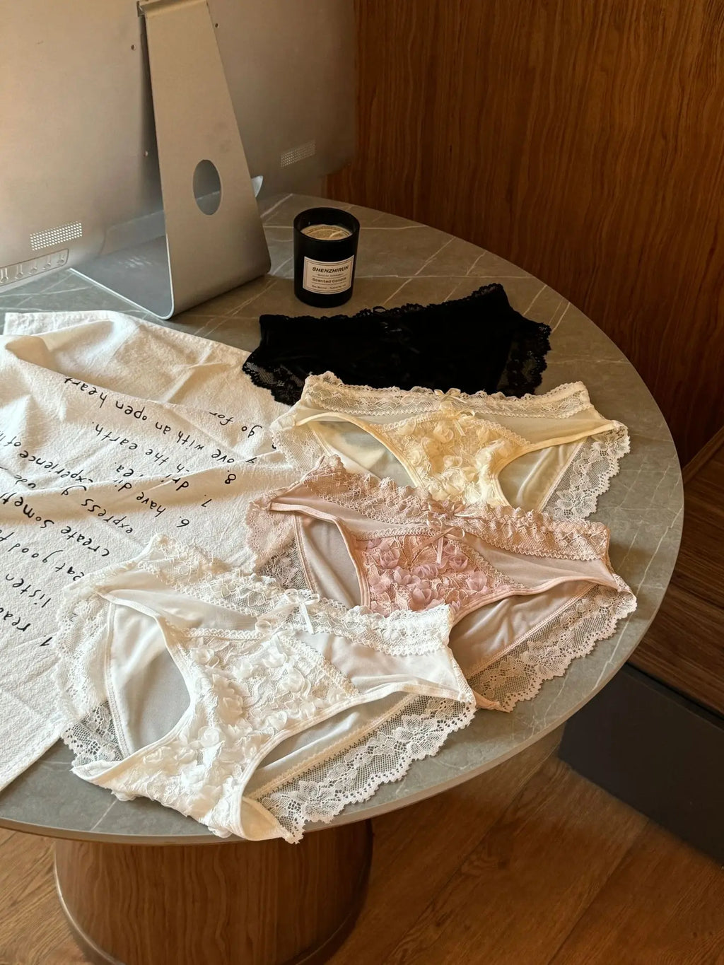 French lace women's underwear, high elasticity, comfortable and breathable, mid-crotch, hip-covering briefs