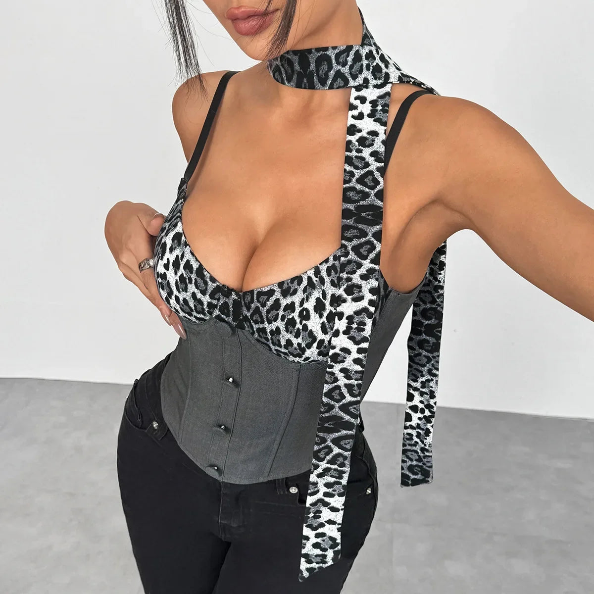 Phantasy Fashion Leopard Women's Tanks Sexy Button up Crop Top Hotsweet Fishbone Camisole Lady Night club Dress up Summer Outfit