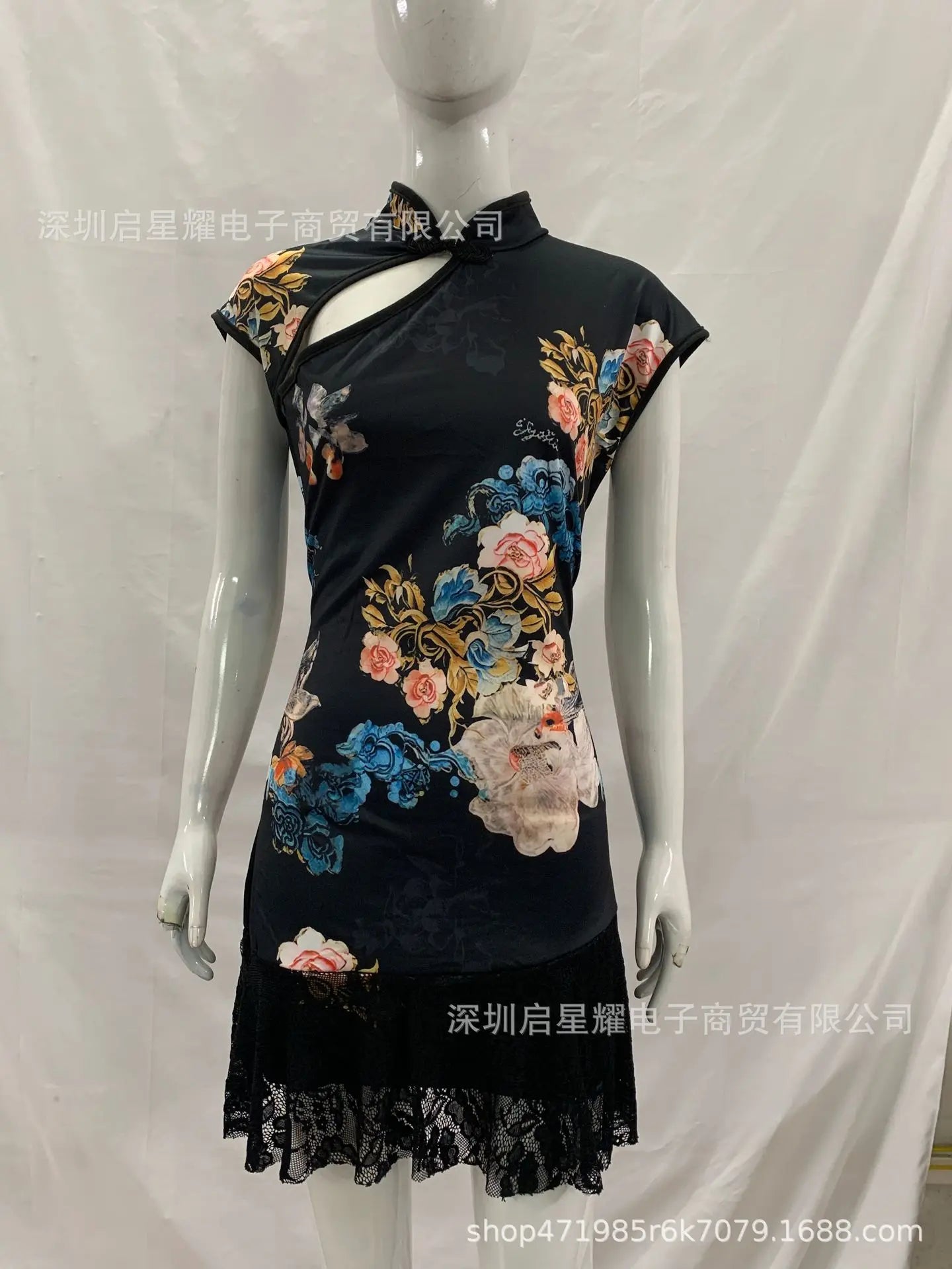 New Chinese style cheongsam hip-covering skirt Royal sister style tight lace national style printed fashion dress