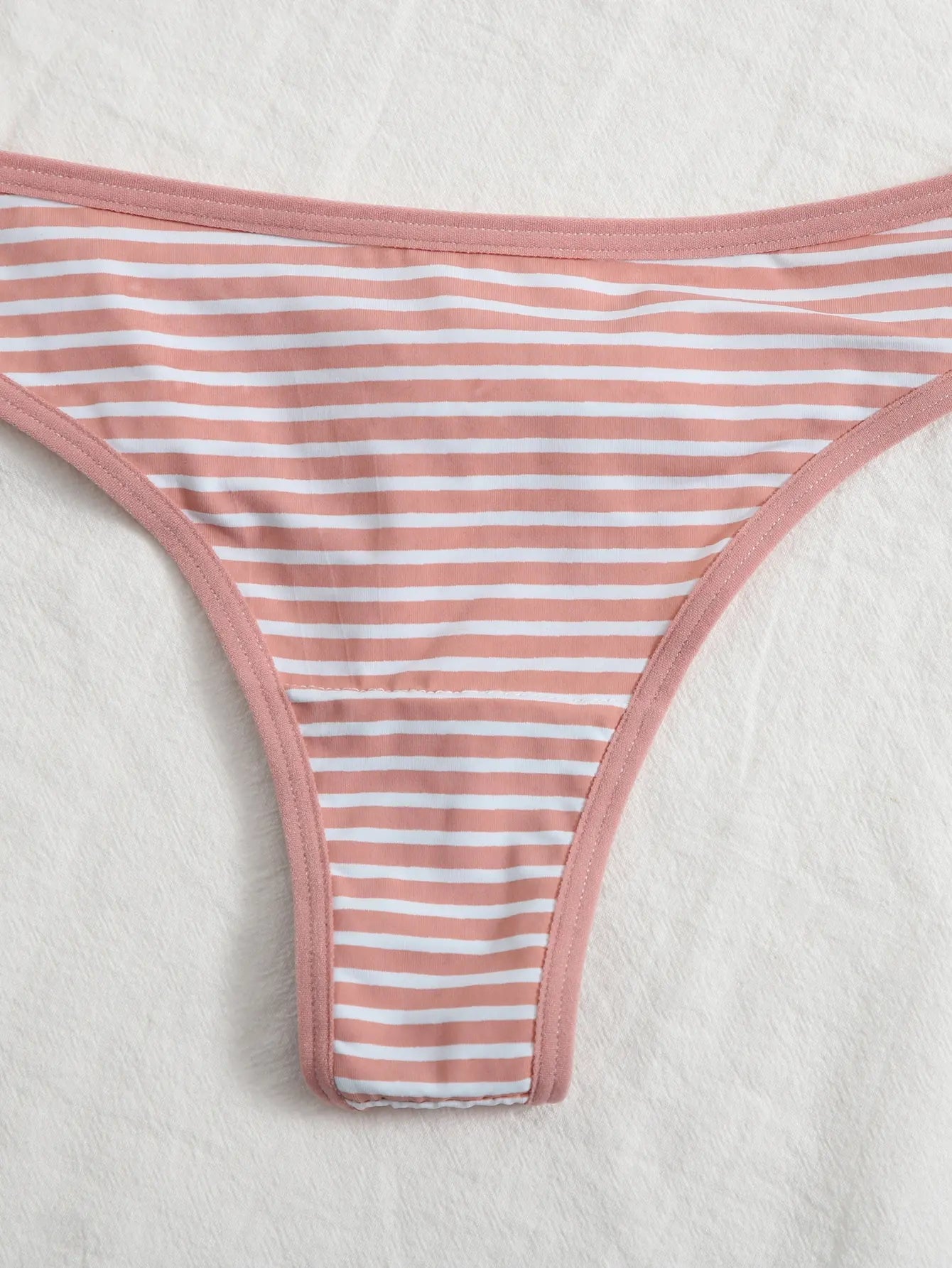3Pcs Women's Cute And Fresh Multi-color Striped Underwear Thong Without Trace Antibacterial Daily Casual Underwear Thong C364