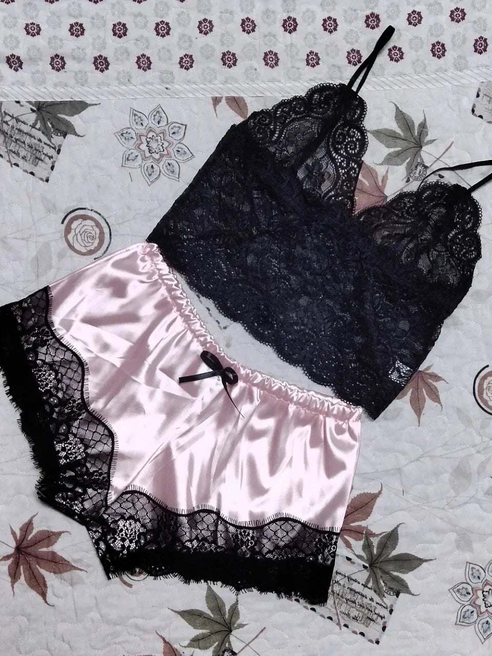 Summer Sexy 2 Pieces Pajamas Set for Women Sleepwear Lingerie Lace Silk Crop Tops and Shorts Sets Casual Nightwear Pijamas