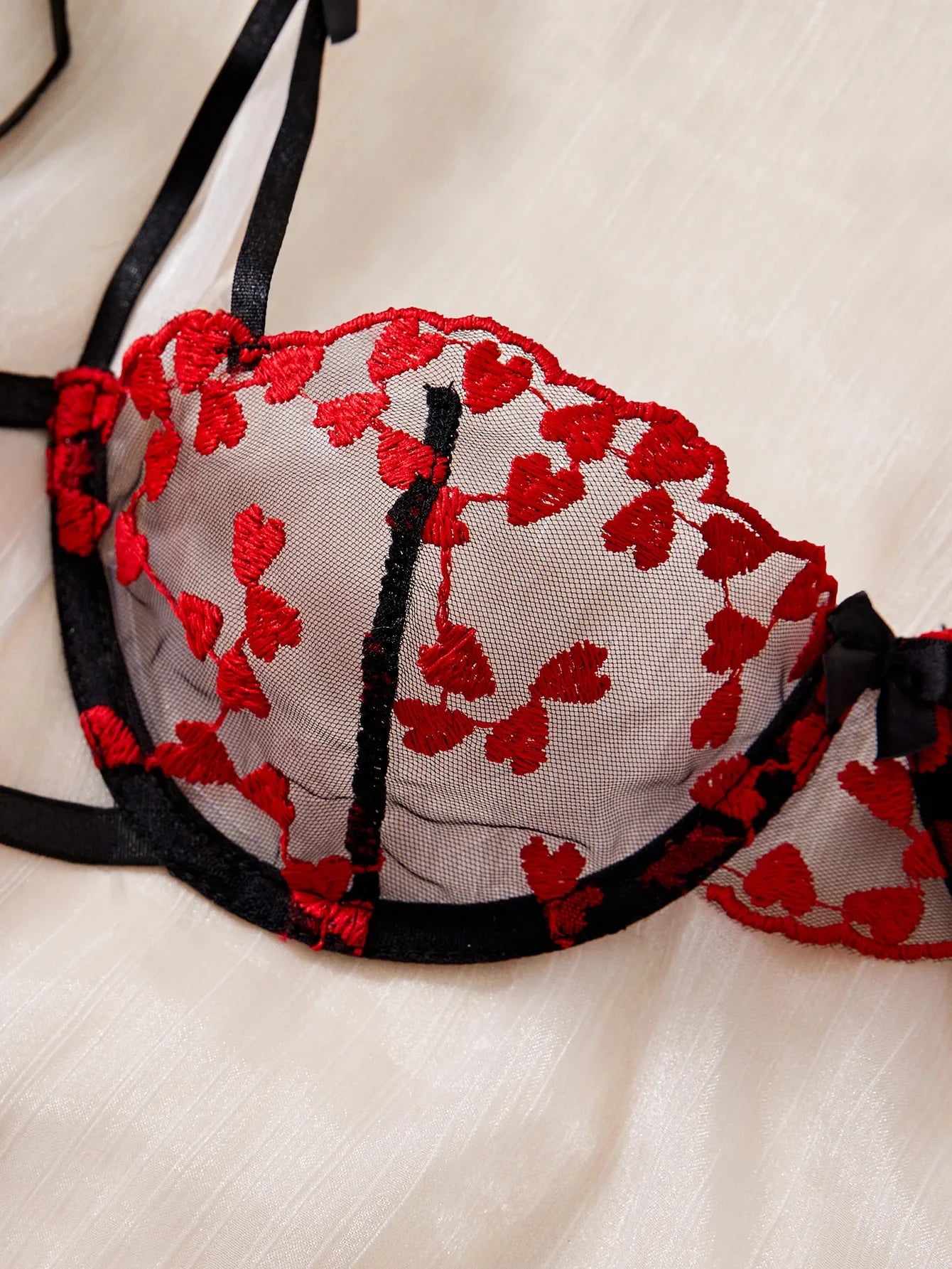 French Lace Heart Bra Set Girls Sexy Women Bralette Adjustable Transparent Embroidery Underwear Thong Bras Lingerie Panties Sets