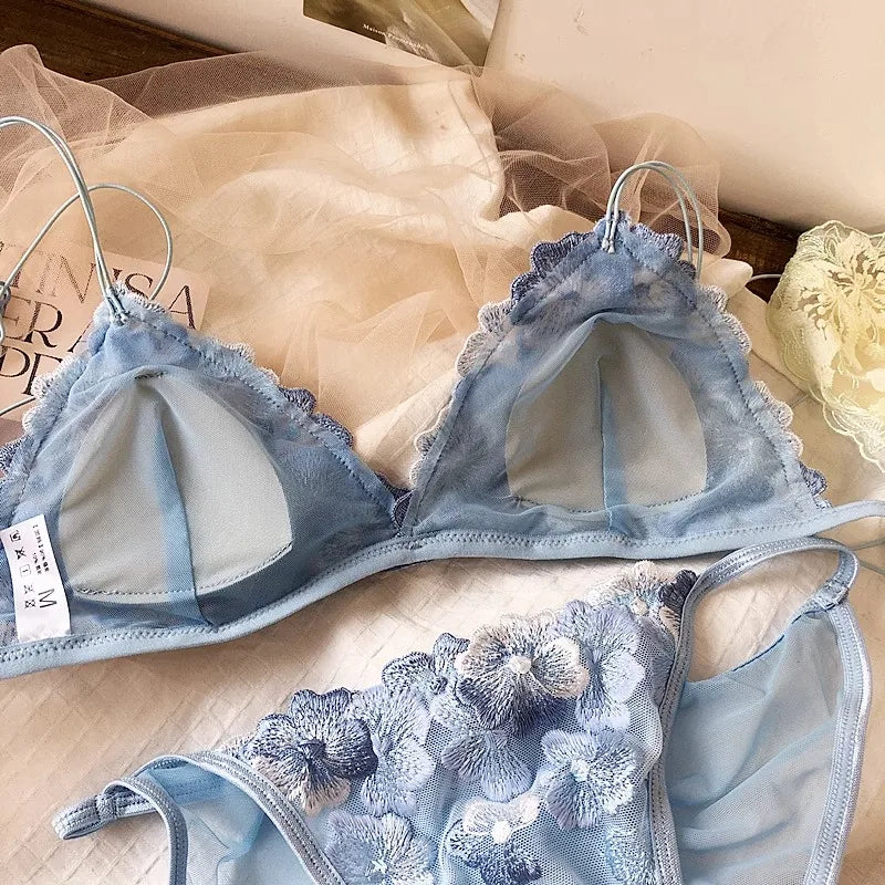 French Niche Lingerie Set Embroidered Mesh Triangle Cup Wireless Bralette Retro Thin Sexy Comfort Bra Australia MOYISU Sexy Bra