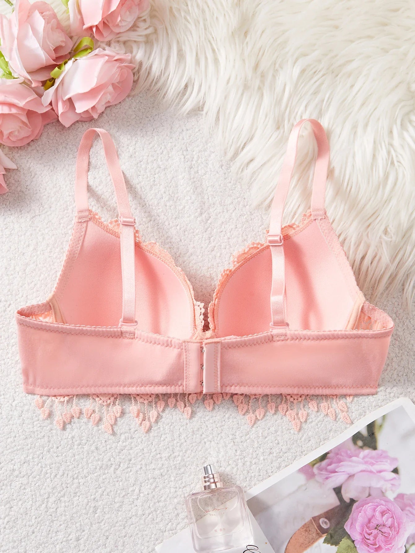 Daily Knitted Bra for Women Sexy Heart Lace Patchwork with Lace Trim Sexy Bras Comfortable Non-Padded Solid Women's Push up Bra