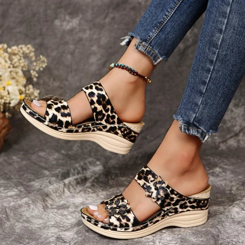 2026 Summer Women's Leopard Print Wedge Sandals Open Toe Slippers Plus Size 44 Comfortable Thick Sole