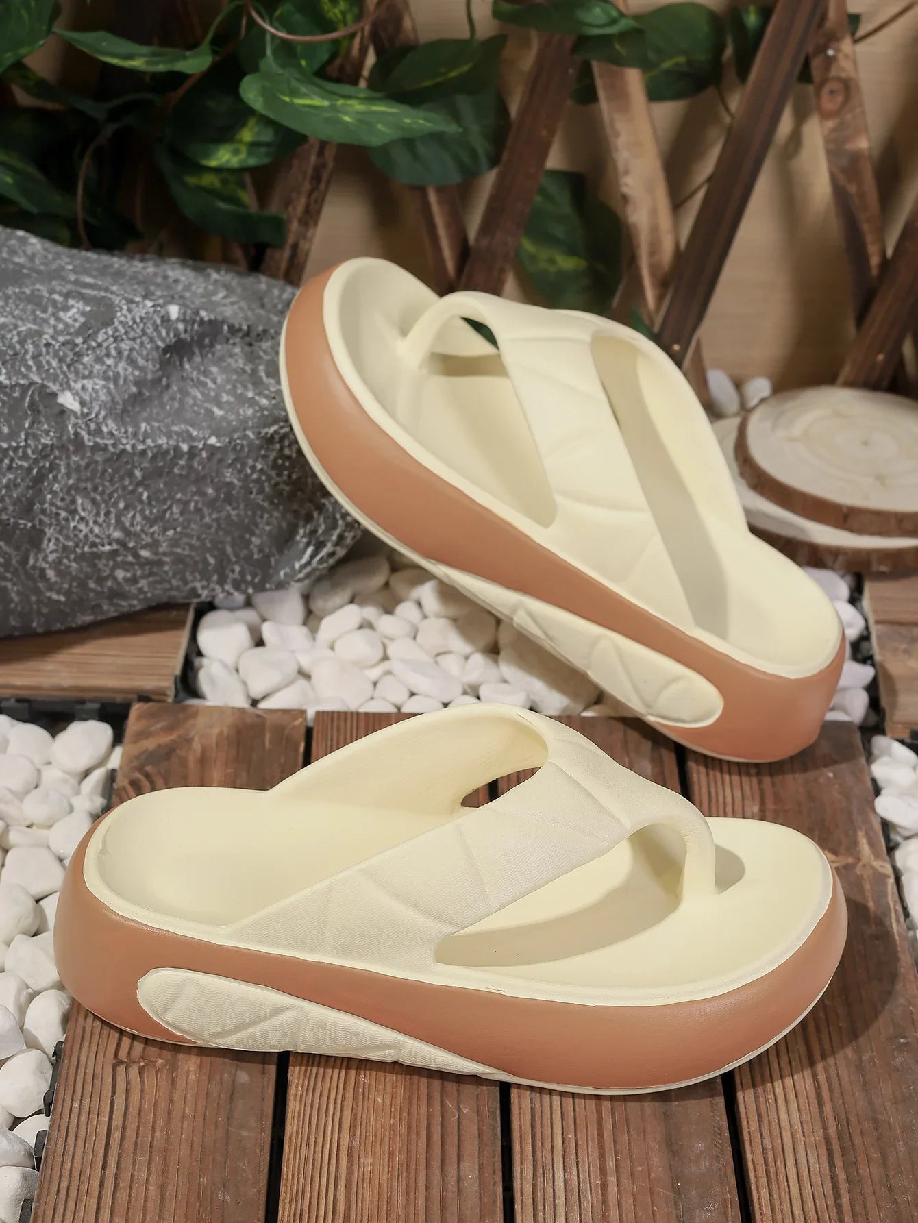 2025 Women Indoor Beach Flip Flops Summer Platform Shoes Soft EVA Girls Home Street Slippers Thick Sole Female Fashion Sandals