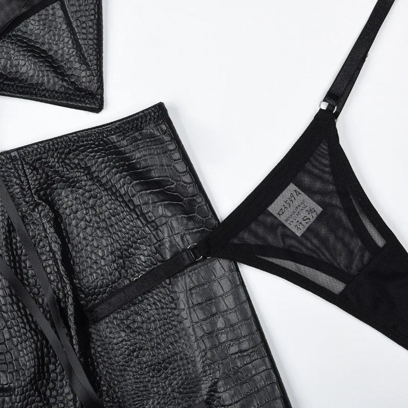 Toucheart Erotic Lingerie New High-quality Leather and Fabric Spliced mesh Sexy Strap Cross Halter Neck Sexy Hot Underwear Set