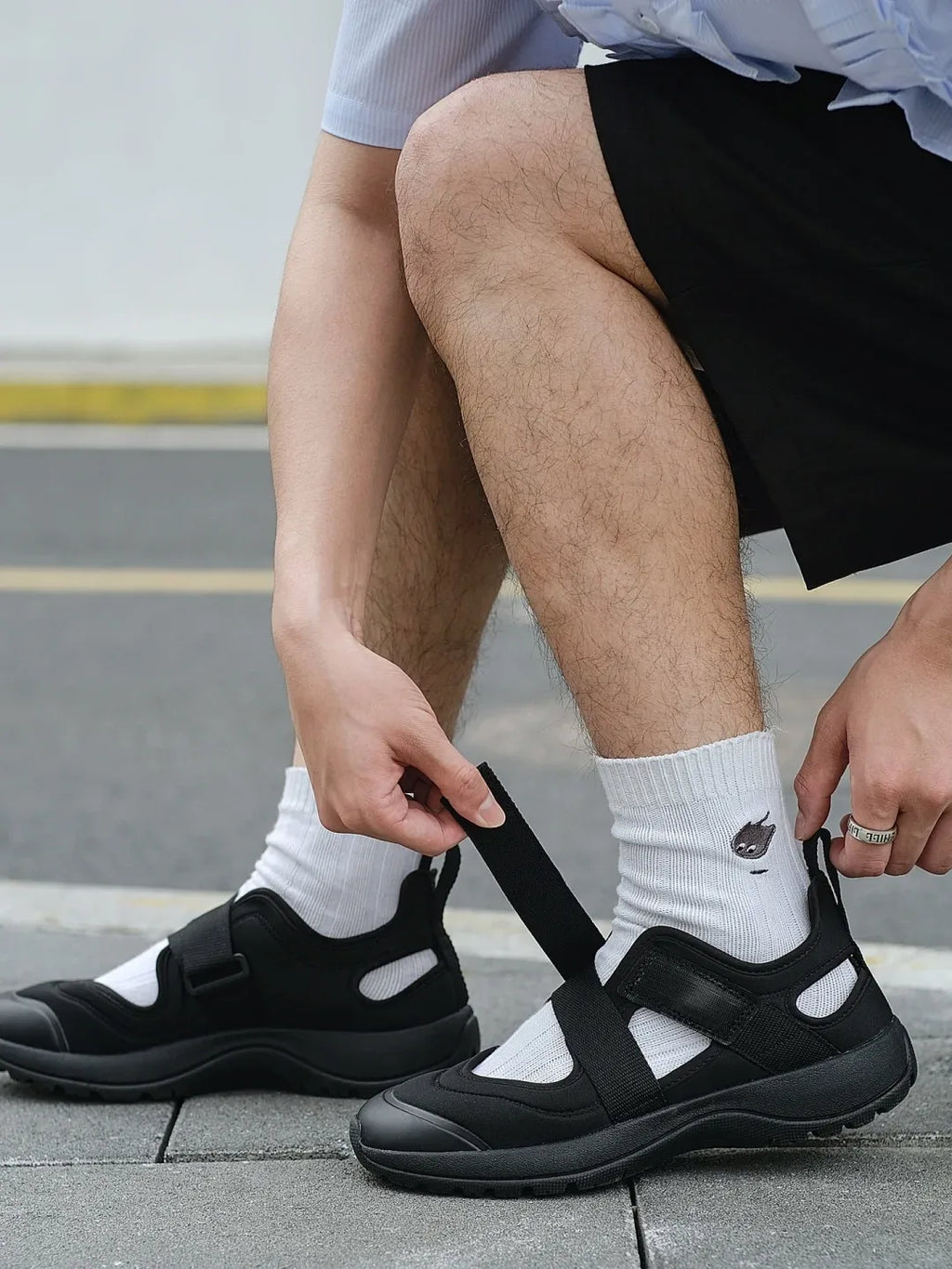 2026 Brand Design Plus Size 44 Fashion Unisex Sneakers Sandals for Women Chic Black Leisure Comfy Walking Casual Shoes for Men