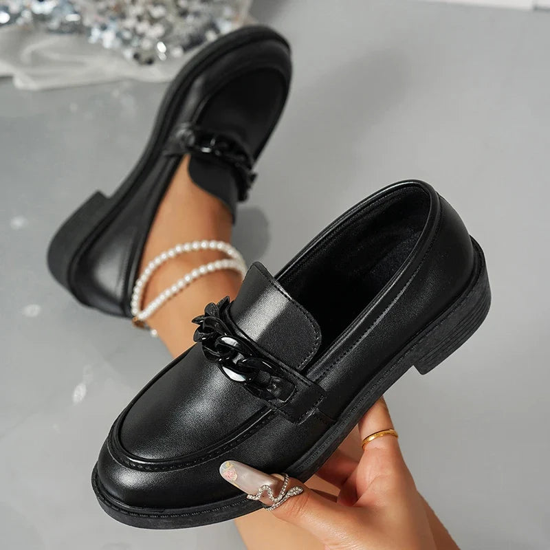 Chain Decor Patent Leather Women's Loafers Comfortable Slip On Med Heel Student Shoes Woman Plus Size Point Toe Oxford Shoes 42