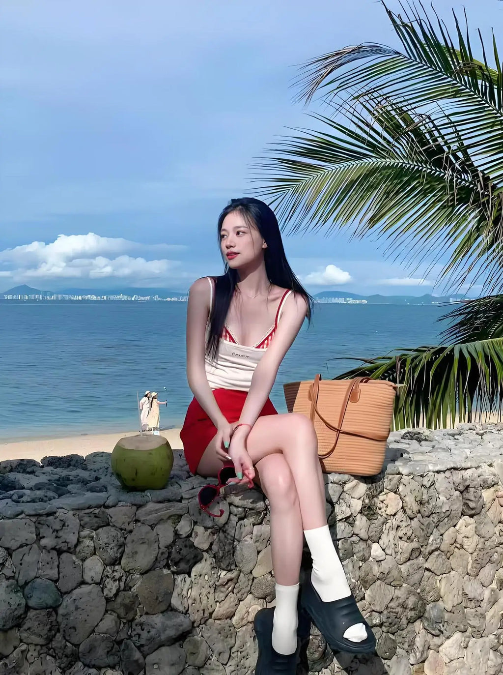 Summer New Pure Desire Style Spicy Girl Shoulder Strap Vest Women's Slim and Versatile Beach Resort Swimsuit