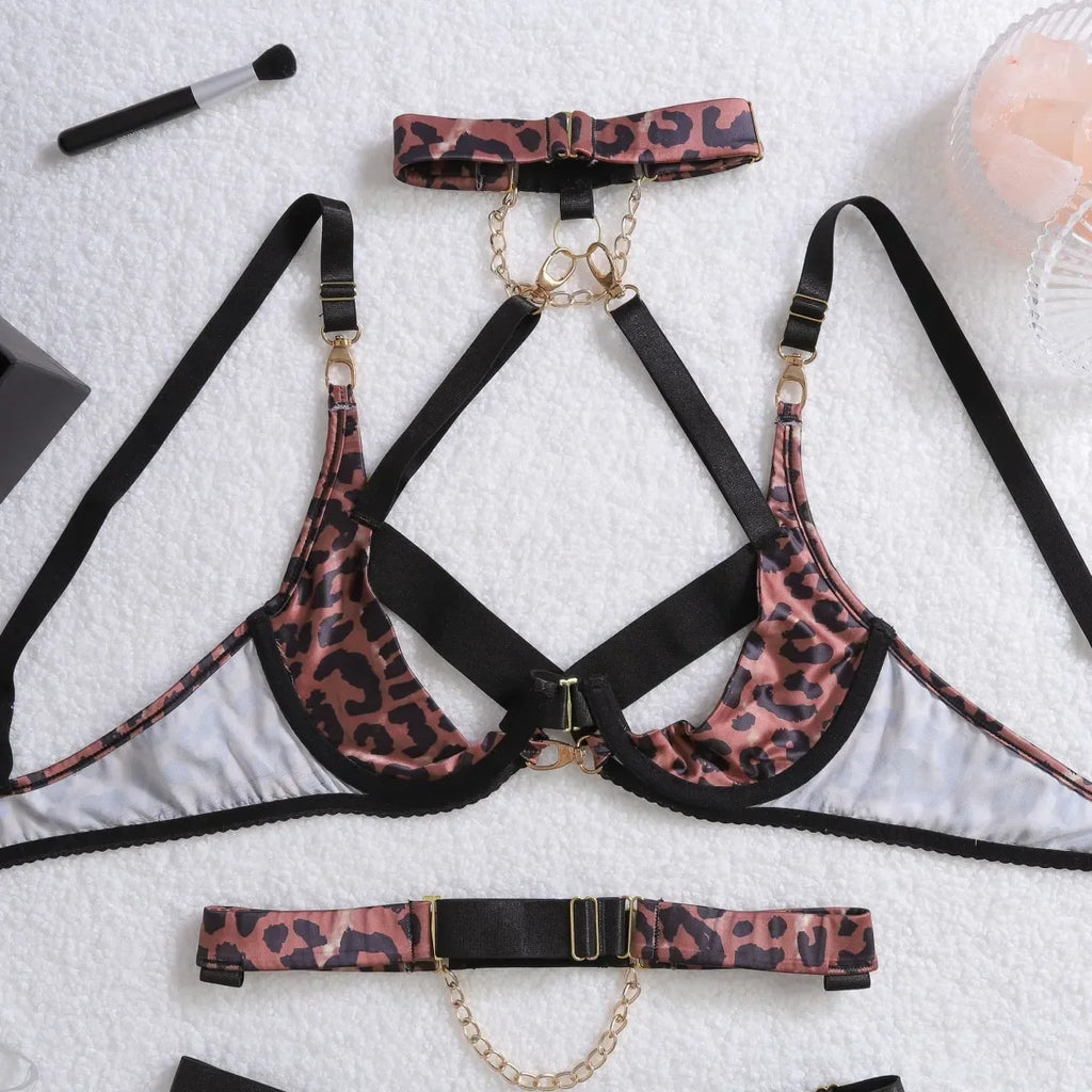 2025 Metal Chain Sexy Wild Leopard Pattern Hollow Cross Heavy Craftsmanship Body Shaping Sexy Underwear Five Piece Set