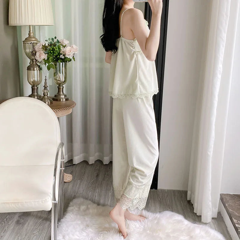 Gold velvet three-piece pajamas set, autumn and winter lace nightgown, sexy home wear with chest pad