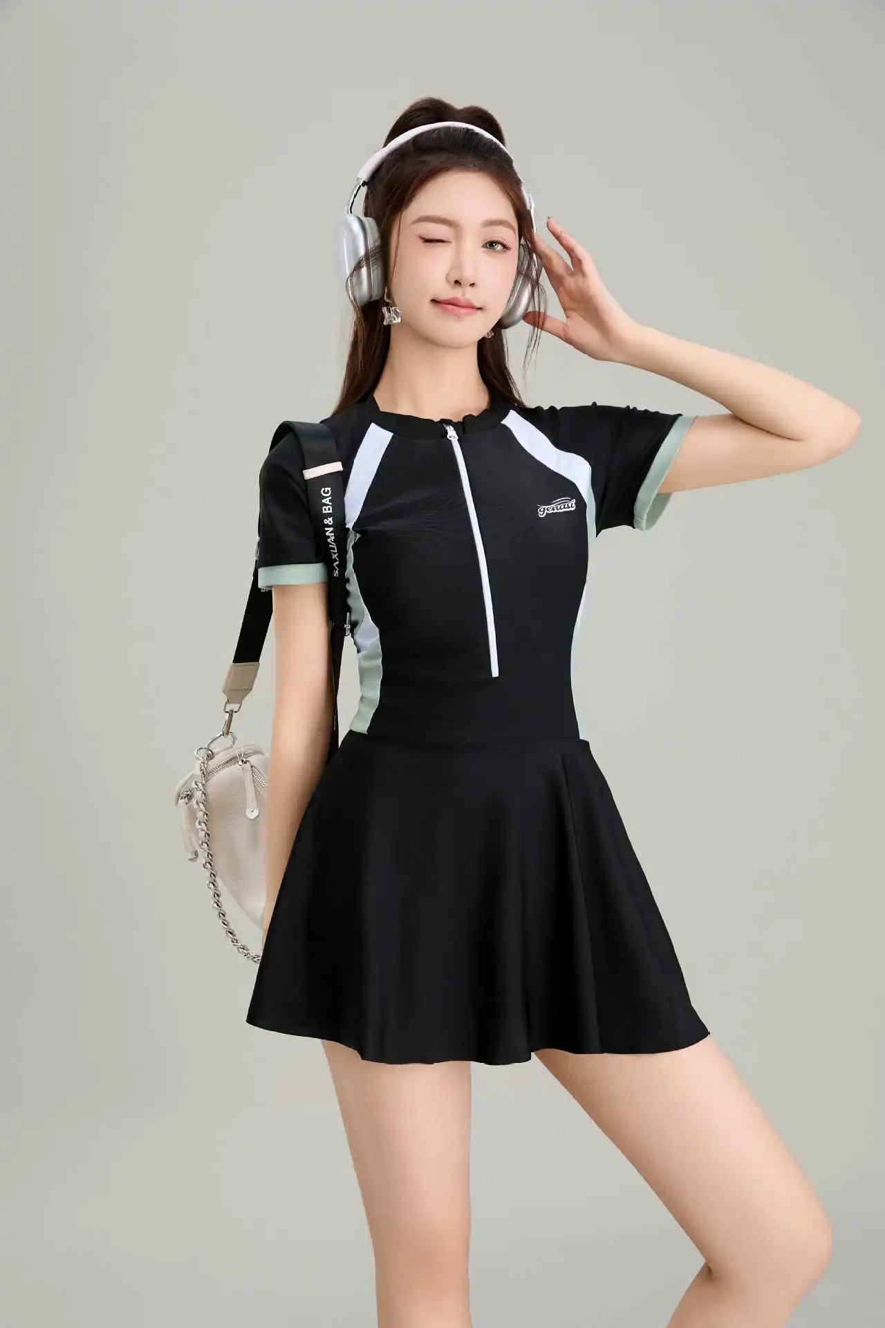 New Swimsuit for Women, Slightly Overweight, Plus Size Jumpsuit Style, Conservative and Slimming, Hot Spring Swimsuit Wholesale