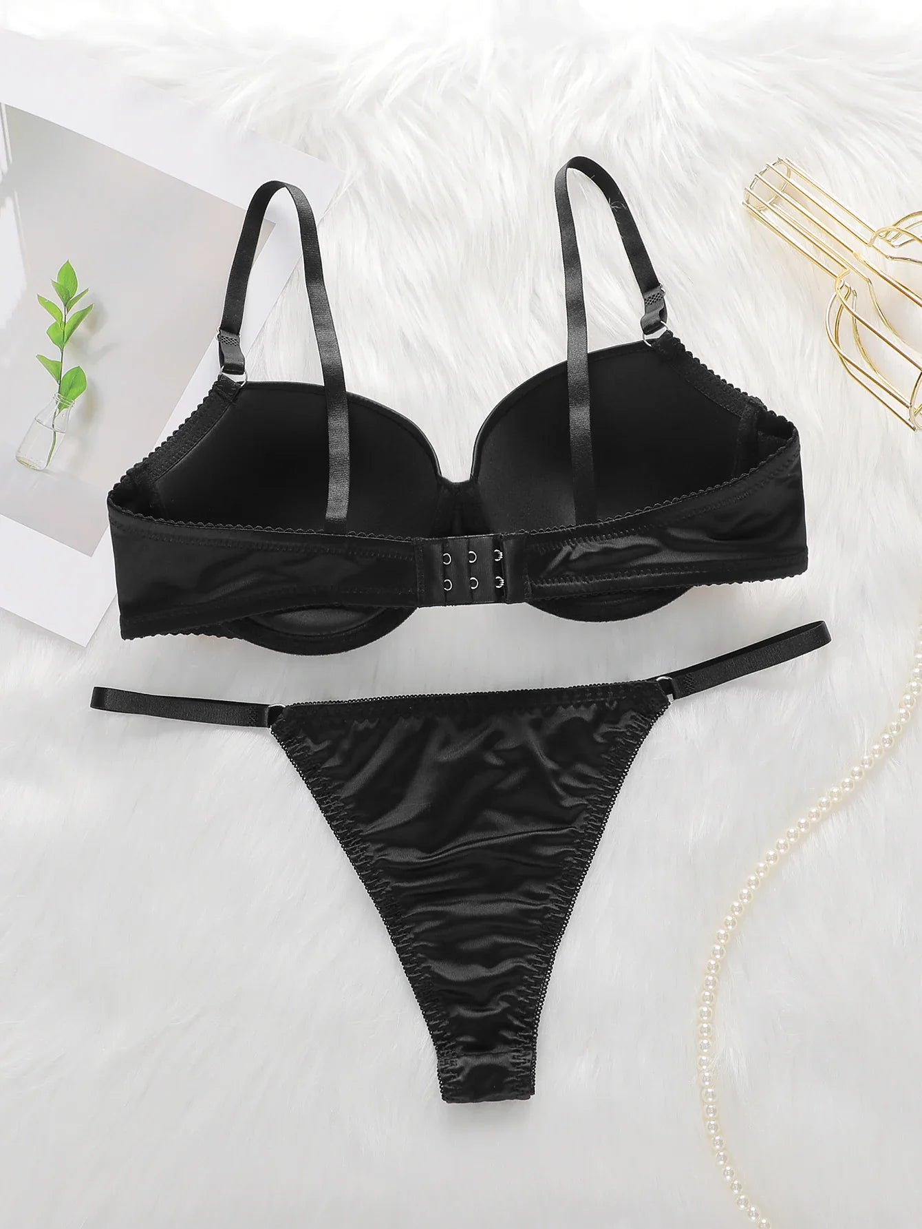 The Best-selling Sexy Gathering Solid color bra underwear with adjustable waist circumference Two-piece Women Underwear Set 2374