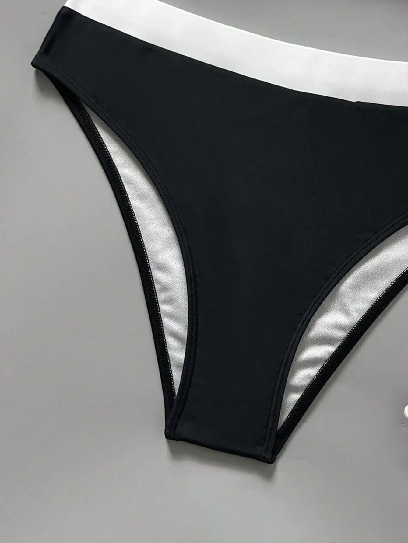Sexy White Black Patchwork Bikini Set 2026 Women Bandeau Push Up Bra High Waist Swimsuit Beach Bathing Suit Holiday Swimwear