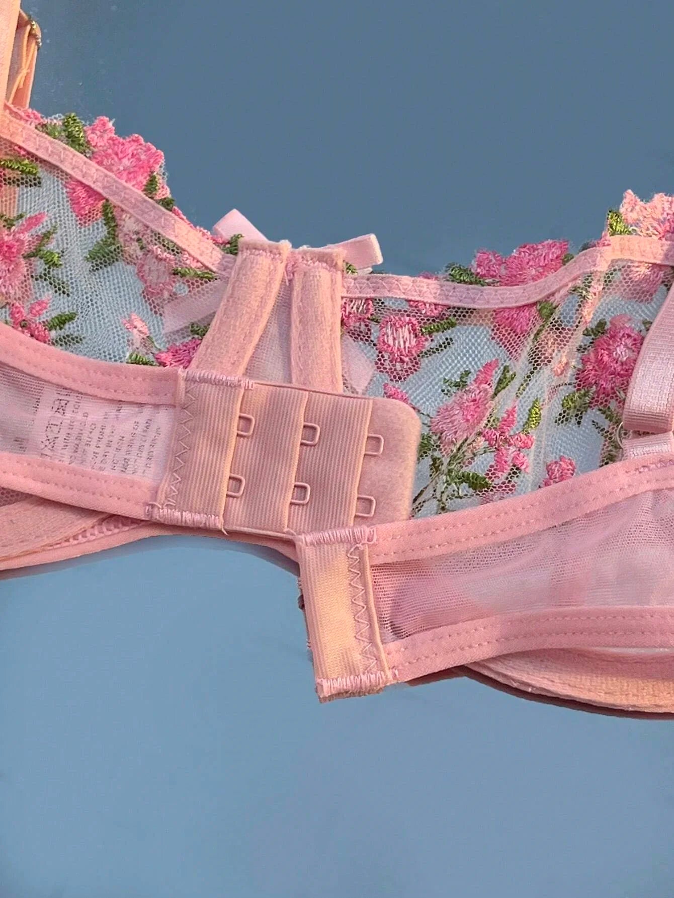 New Pink Bra Women Lingerie Set Ladies Embroidery Floral Bras Underwear Sets