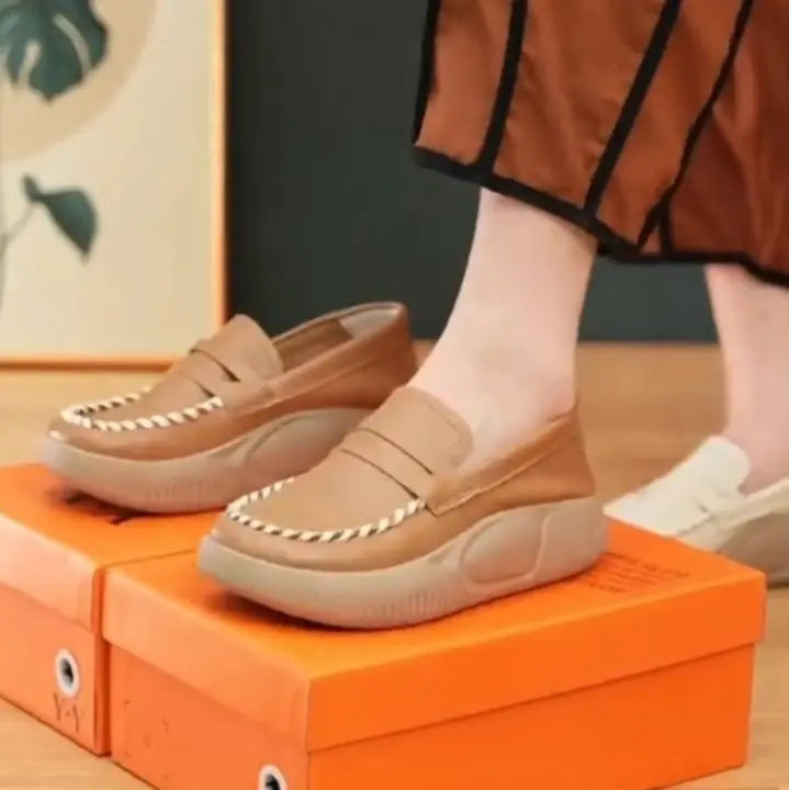 Platform Casual Slip-on Loafers for Women  Spring New Soft-soled Women's Shoes Comfortable Work Shoes Sewn Leather Shoes
