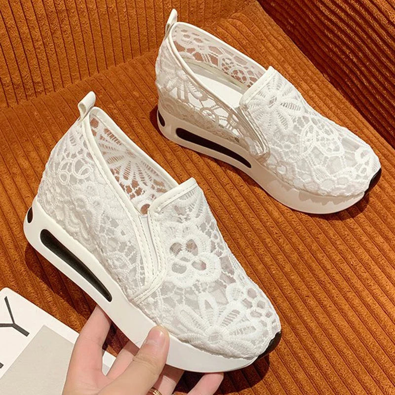 Classic Black Embroider Sneakers for Women 2025 Comfortable Breathable Mesh Casual Shoes Woman Lightweight Platform Shoes Mujer