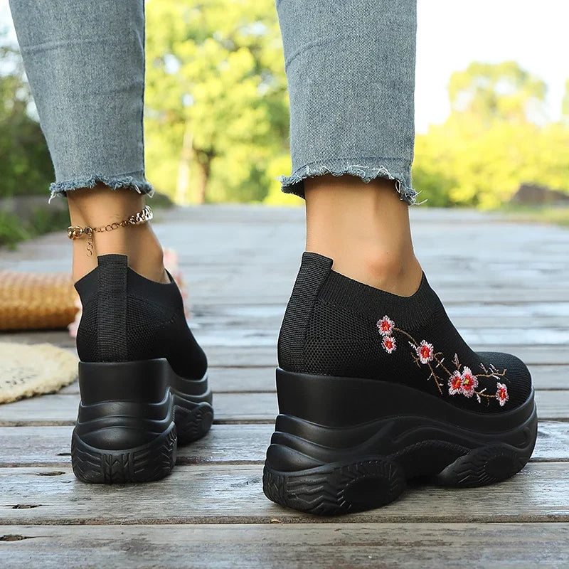 Flower Embroidery Chunky Platform Sneakers Women Comfy Slip On Breathable Mesh Sports Shoes Woman Thick Bottom Walking Shoes 42