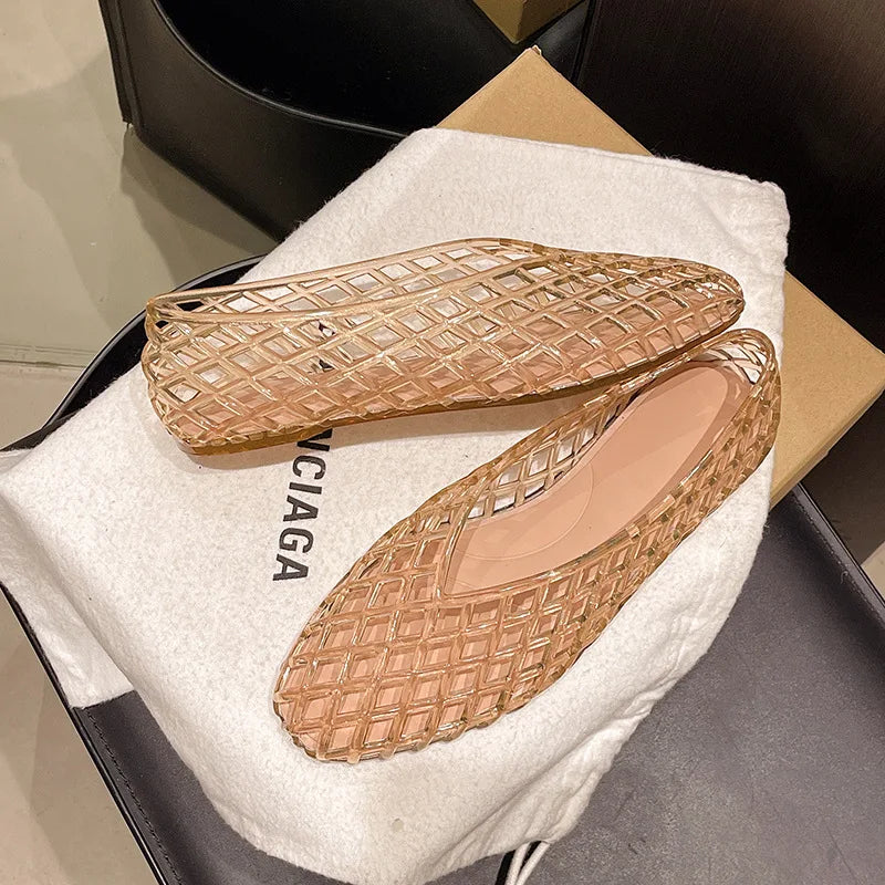 Women Crystal Jelly Shoes Girls Fashion Summer Flats Sandals V-mouth Slip-on Style Soft Sole Girls Daily Walking Driving Flats